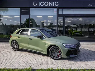 Nuevo Audi RS3 S-Line 400 CV (294 kW) 2026 Verde Berlina