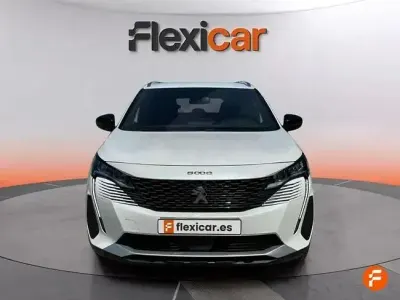 Usado Peugeot 5008 Allure 130 CV (95 kW) 2024 Blanco SUV