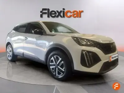 Usado Peugeot 2008 Active 100 CV (73 kW) 2023 Blanco SUV
