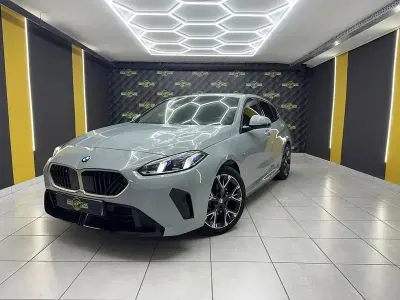 Usado BMW 120 170 CV (125 kW) 2025 Gris / plata Utilitario