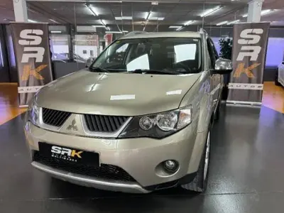 Usado Mitsubishi Outlander Intense+ 140 CV (102 kW) 2008 SUV
