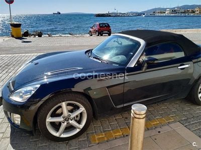 Usado Opel GT 264 CV (194 kW) 2009 Negro Descapotable