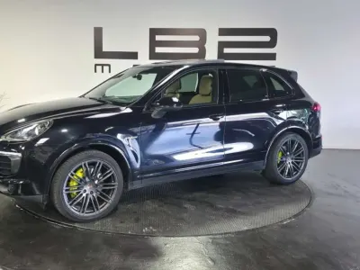 Usado Porsche Cayenne 441 CV (324 kW) 2017 Negro SUV