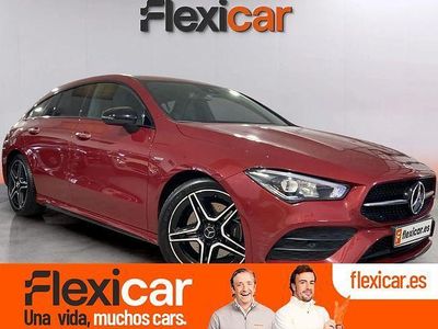 Usado Mercedes CLA200 Shooting Brake 150 CV (110 kW) 2021 Rojo Familiar
