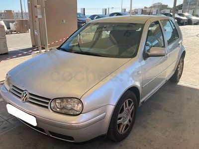 Usado VW Golf IV Edition 130 CV (95 kW) 2004 Gris / plata Berlina
