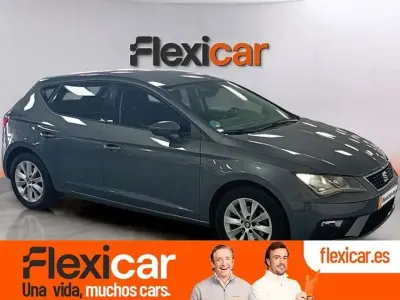Usado Seat Leon ST Reference 110 CV (80 kW) 2018 Gris Familiar