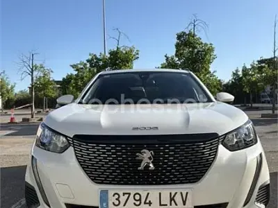 Usado Peugeot 2008 Allure 130 CV (95 kW) 2020 Blanco SUV