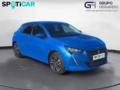 Usado Peugeot 208 Allure 100 CV (73 kW) 2021 Azul Utilitario