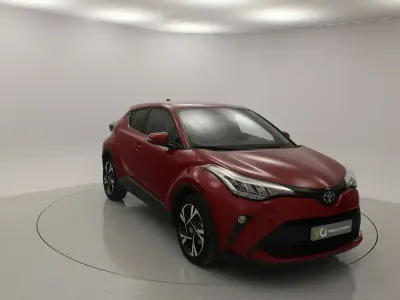 Begagnad Toyota C-HR Advance 184 HK (135 kW) 2023 Röd SUV