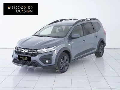 Usado Dacia Jogger Expression 110 CV (80 kW) 2024 Gris / plata Monovolumen