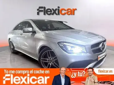 Usado Mercedes CLA180 122 CV (89 kW) 2018 Gris Coupe