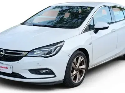 Usado Opel Astra Dynamic 110 CV (80 kW) 2017 Blanco Utilitario