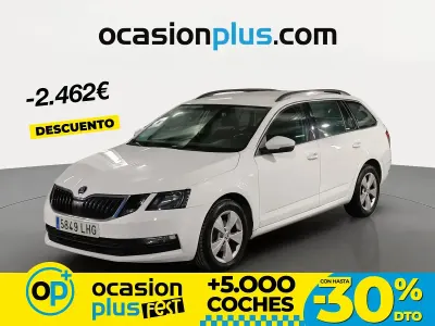 Usado Skoda Octavia Ambition 116 CV (85 kW) 2020 Blanco Familiar