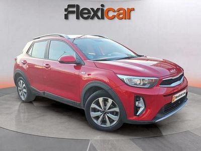 Rojo Usado 2023 Kia Stonic SUV | 13.490 € (Buen precio)