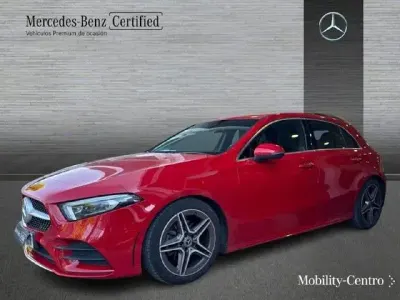 Usado Mercedes A180 AMG line 136 CV (100 kW) 2019 Rojo júpiter