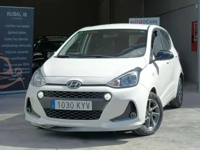 Usado Hyundai i10 Edition 87 CV (63 kW) 2019 Blanco Utilitario