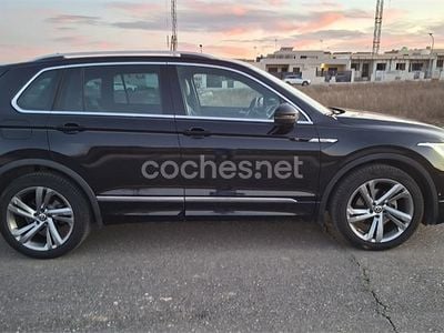 Usado VW Tiguan R-line 150 CV (110 kW) 2021 Negro SUV