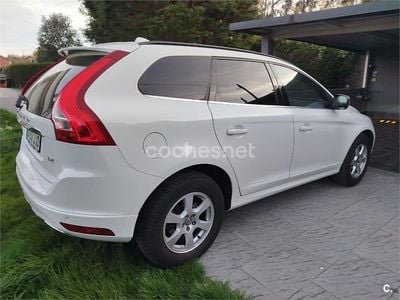 Usado Volvo XC60 Momentum 181 CV (133 kW) 2015 Blanco SUV