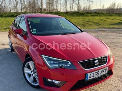 Usado Seat Leon FR 125 CV (91 kW) 2014 Rojo Berlina