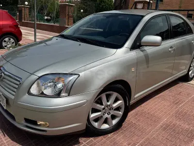 Usado Toyota Avensis