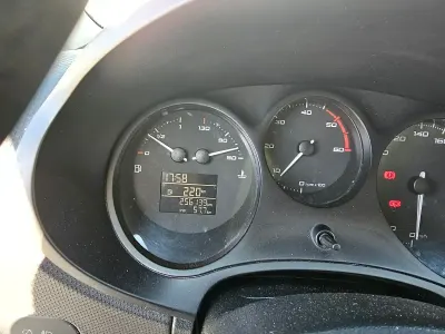 Usado Seat Leon Reference 90 CV (66 kW) 2009 Gris Utilitario