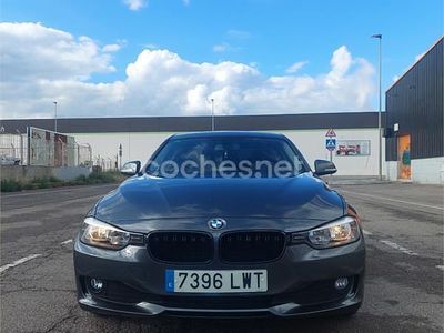Usado BMW 320 Efficient Dynamics 163 CV (119 kW) 2014 Gris / plata Berlina