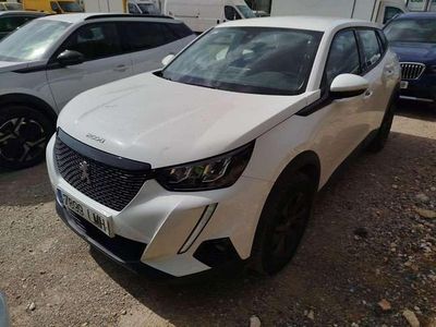 Usado Peugeot 2008 Active 110 CV (80 kW) 2021 Blanco SUV