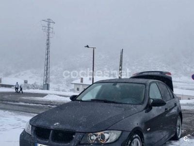 Usado BMW 320 163 CV (119 kW) 2005 Gris / plata Berlina