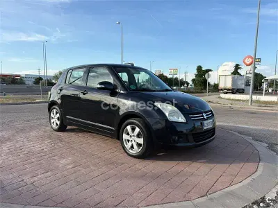 Usado Suzuki Swift GLX 92 CV (67 kW) 2010 Negro Utilitario