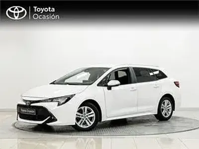 Usado Toyota Corolla Active 122 CV (89 kW) 2021 Blanco Familiar