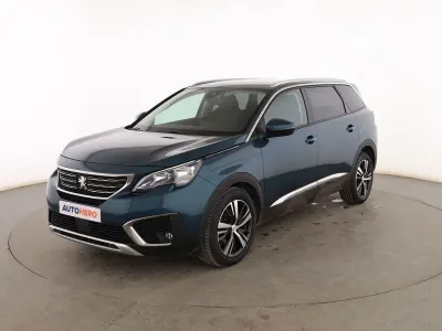 Usado Peugeot 5008 Allure 130 CV (95 kW) 2018 Azul SUV