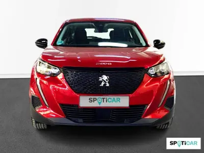 Usado Peugeot 2008 Active 100 CV (73 kW) 2022 Rojo SUV