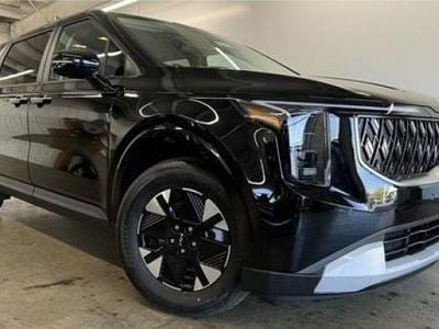 Usado Kia Carnival LX 178 CV (130 kW) 2024 Negro Monovolumen