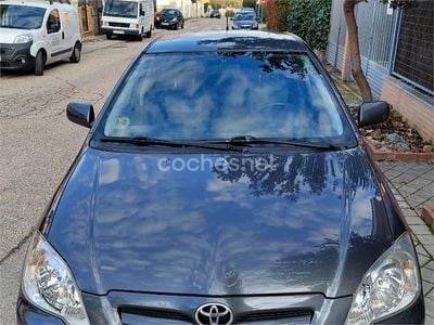 Usado Toyota Corolla Sol 116 CV (85 kW) 2007 Gris / plata Berlina