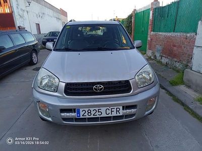 Usado Toyota RAV4 Sol 150 CV (110 kW) 2003 Gris / plata SUV