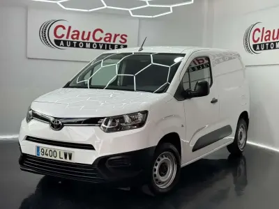 Usado Toyota Proace City City 102 CV (75 kW) 2022 Blanco Monovolumen