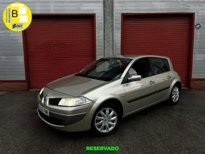 Occasion Renault Mégane Privilege 131 PK (96 kW) 2007 Geel Hatchback