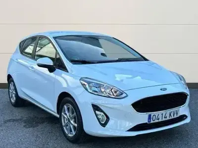 Usado Ford Fiesta Trend+ 86 CV (63 kW) 2019 Blanco Utilitario