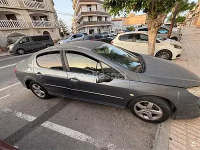 Usado Peugeot 407 Sport 110 CV (80 kW) 2005 Gris / plata Berlina