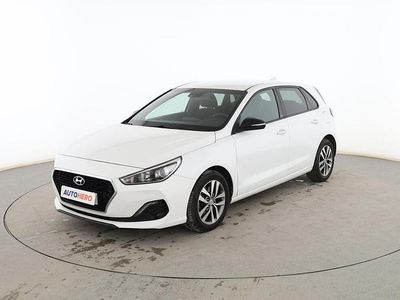 Usado Hyundai i30 GO! 115 CV (84 kW) 2018 Blanco Berlina