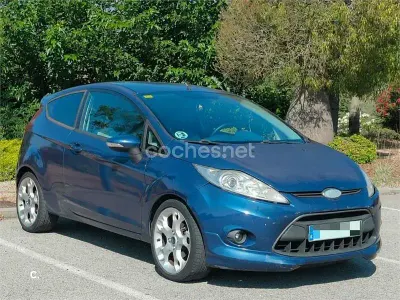 Usado Ford Fiesta Sport 90 CV (66 kW) 2009 Azul Berlina
