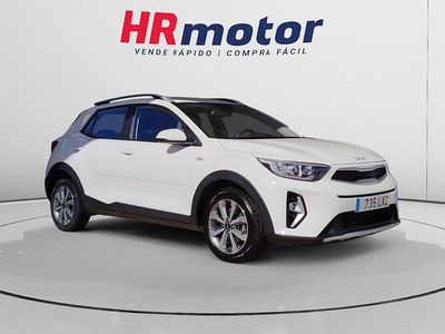 Rojo Usado 2022 Kia Stonic SUV | 15.310 € (Precio justo)
