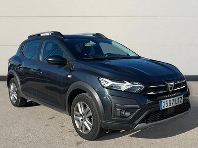 Usado Dacia Sandero Comfort 91 CV (66 kW) 2021 Gris Berlina