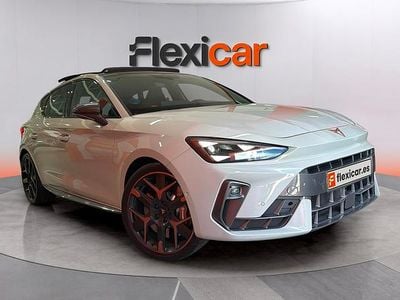 Usado Cupra Leon 204 HP (150 kW) 2024 Bege Sedan
