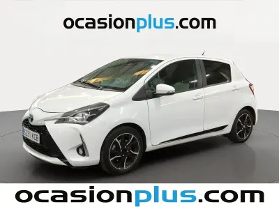 Używany Toyota Yaris 111 KM (81 kW) 2017 Biały Hatchback
