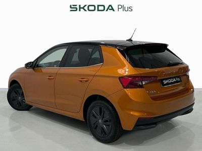 Usado Skoda Fabia Selection 115 CV (84 kW) 2025 Rojo Utilitario