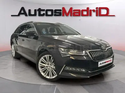 Begagnad Skoda Superb Style 218 HK (160 kW) 2020 Svart Kombi