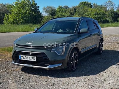 Usado Kia Niro 183 CV (134 kW) 2022 Gris / plata SUV