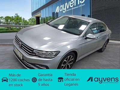 Usado VW Passat Executive 150 CV (110 kW) 2021 Gris plata Berlina
