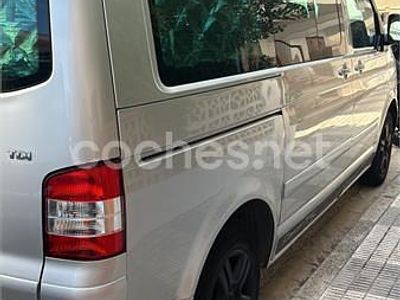 Usado VW Caravelle 150 CV (110 kW) 2022 Gris / plata Monovolumen